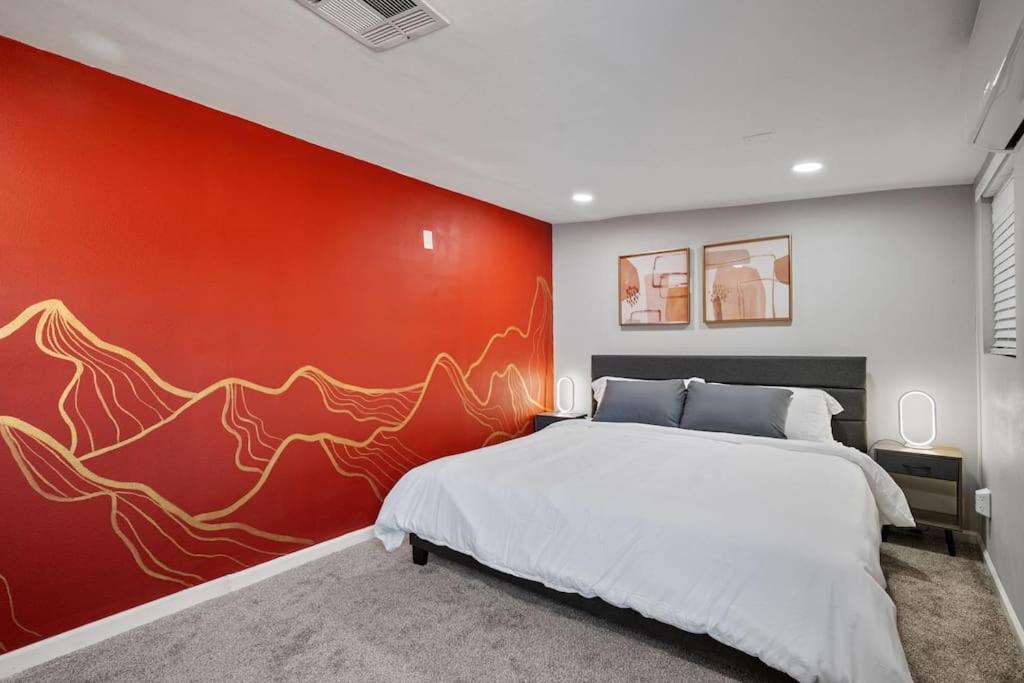 Apartment 12 Minutes From Downtown - 1 Bedroom Phoenix